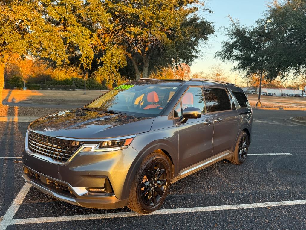 2022 Kia Carnival SX Prestige's photo