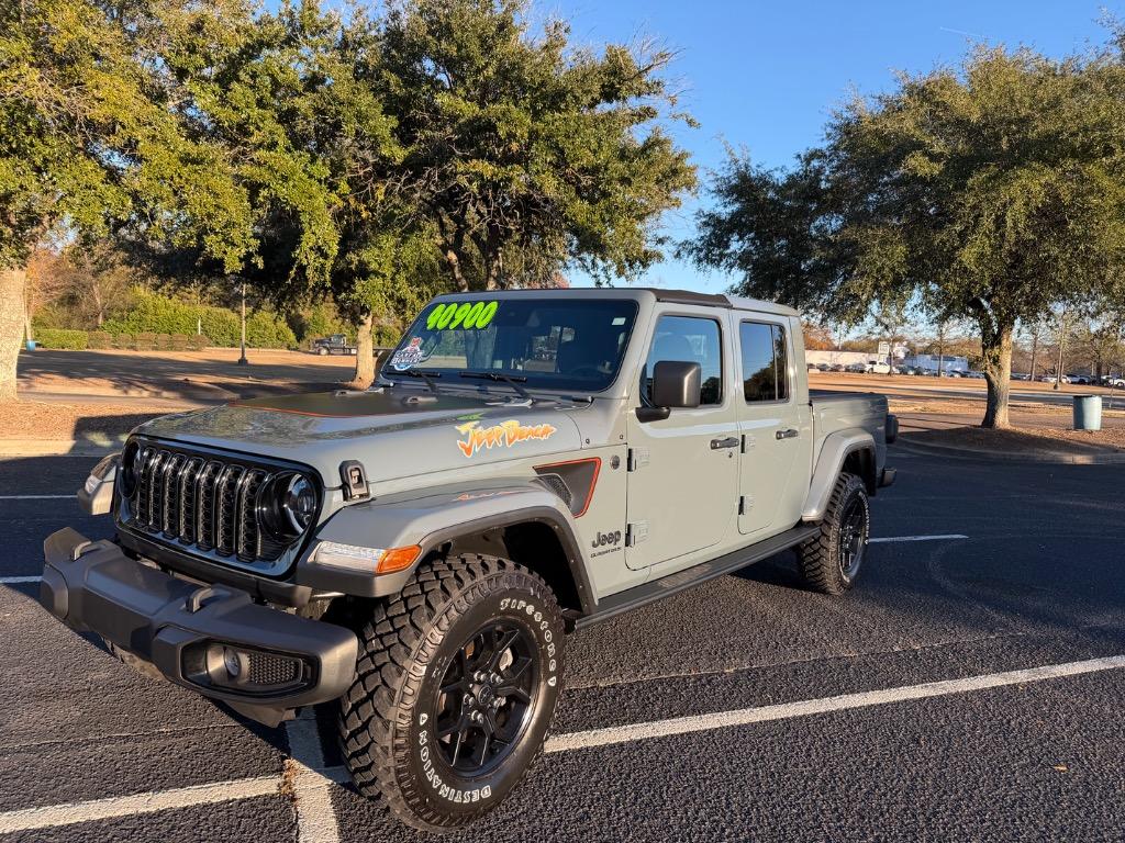 2024 Jeep Gladiator Jeep Beach's photo