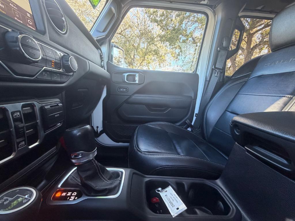 2020 Jeep Wrangler Unlimited Sahara - Photo 16