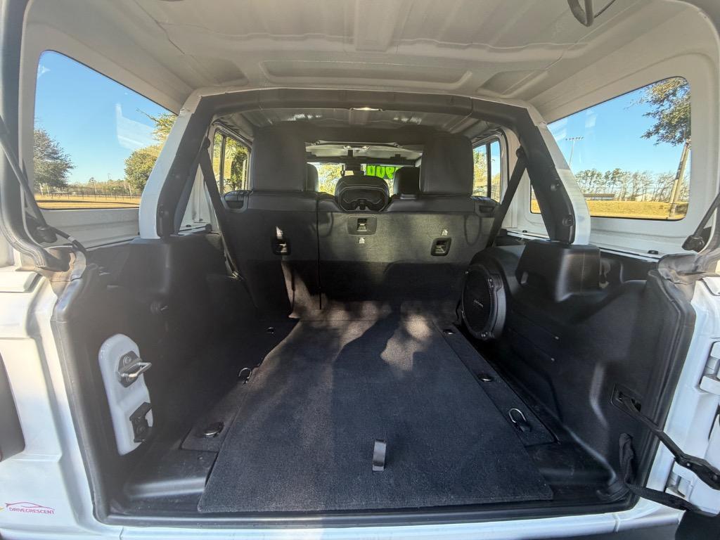 2020 Jeep Wrangler Unlimited Sahara - Photo 29