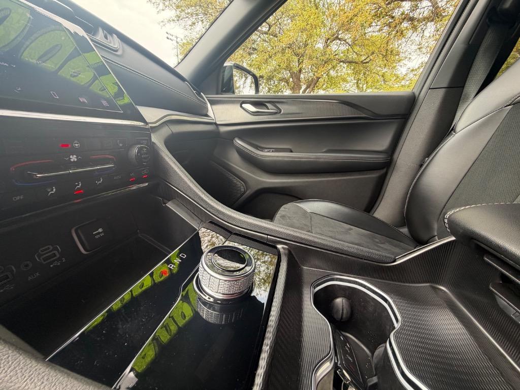 2025 Jeep Grand Cherokee L Altitude - Photo 14