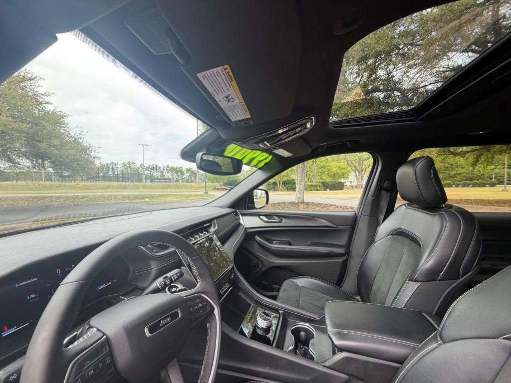 2025 Jeep Grand Cherokee L Altitude - Photo 10