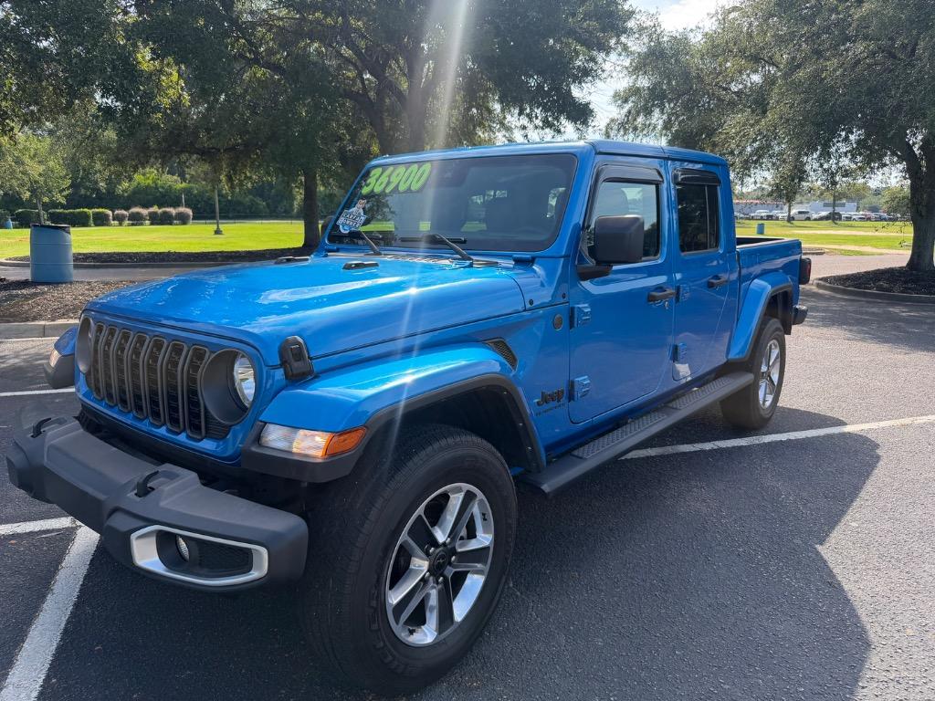 2024 Jeep Gladiator