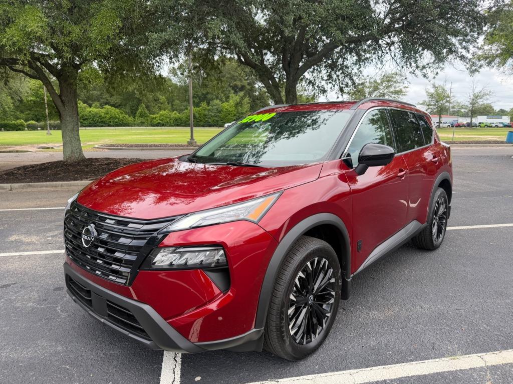 2026 Nissan Rogue Dark Armor's photo