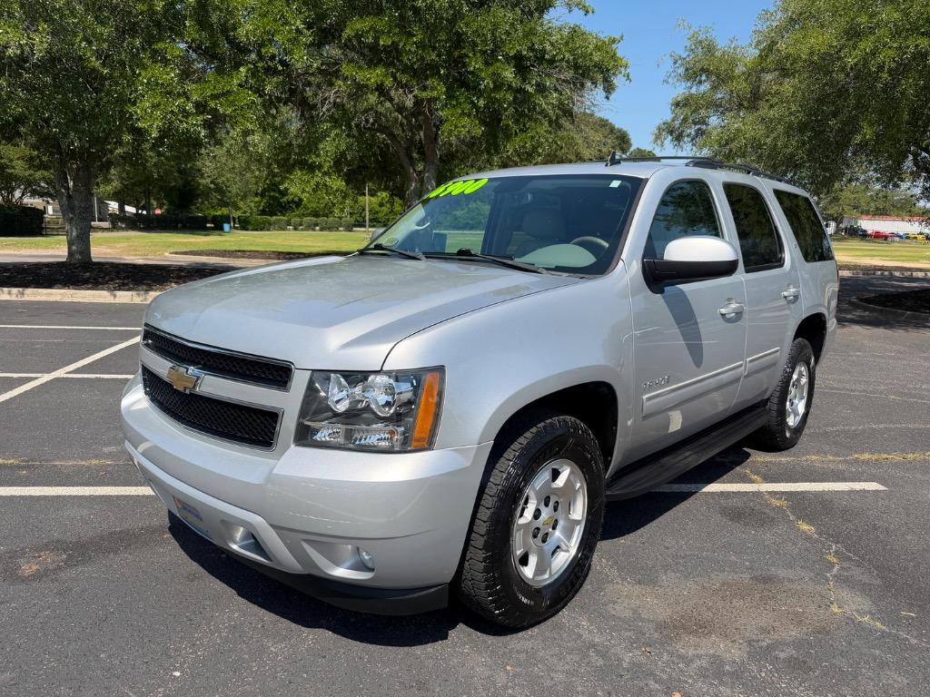 2011 Chevrolet Tahoe's photo
