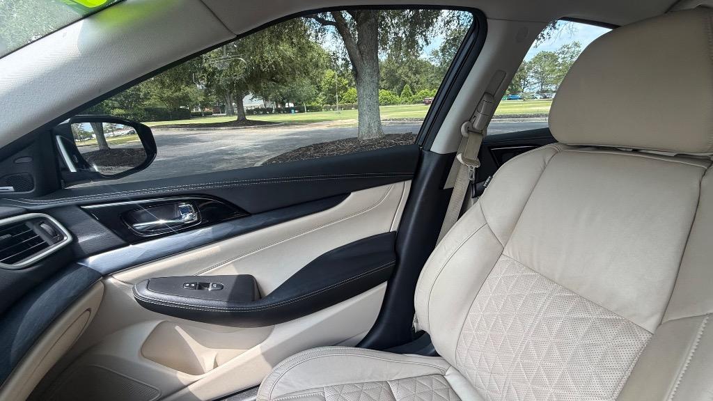 2021 Nissan Maxima Platinum - Photo 11