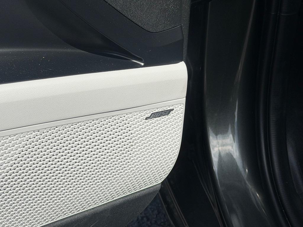 2025 Hyundai Elantra Limited - Photo 6