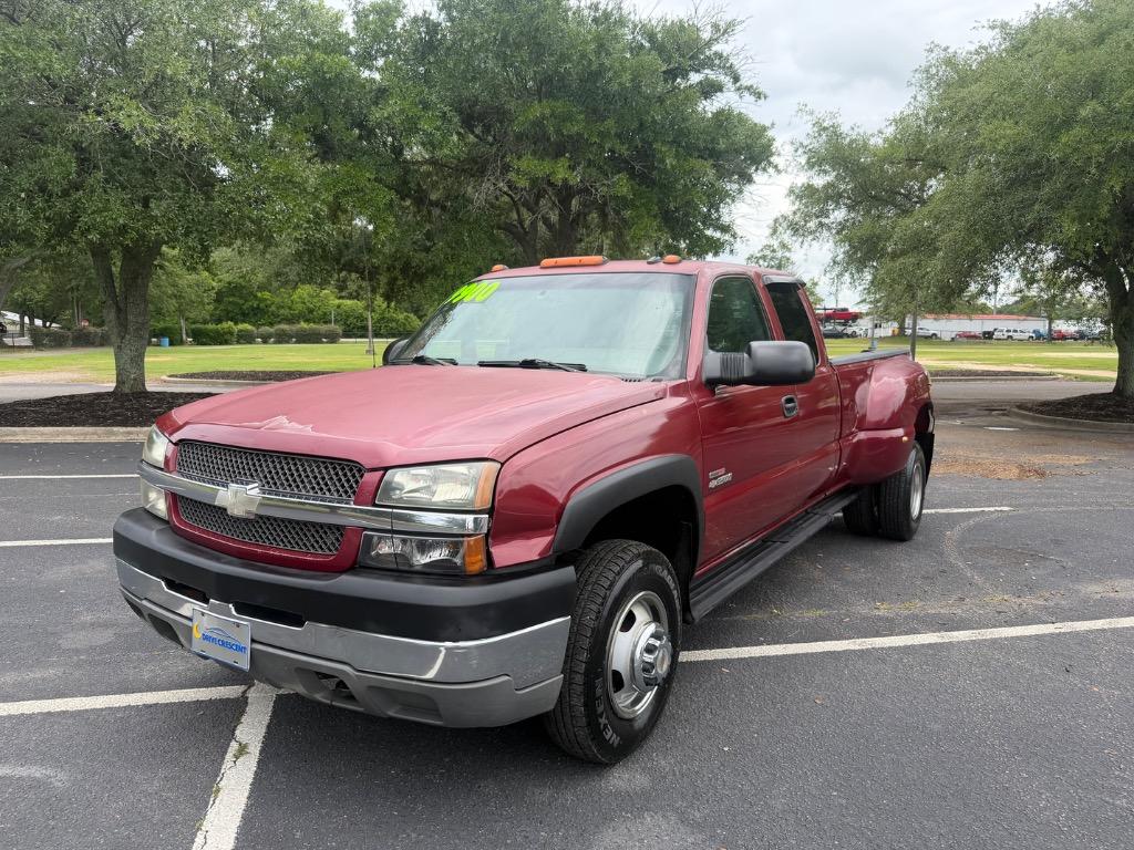2004 Chevrolet Silverado HD's photo