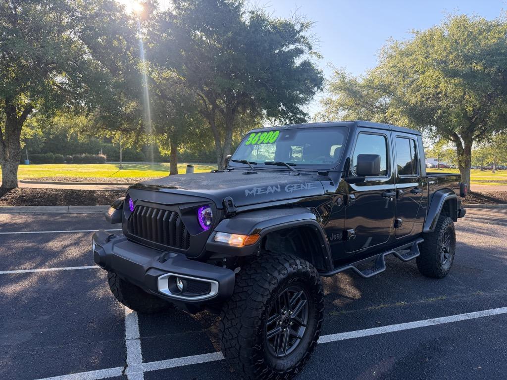 2024 Jeep Gladiator Sport S's photo